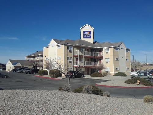 InTown Suites Extended Stay Albuquerque - photo 14