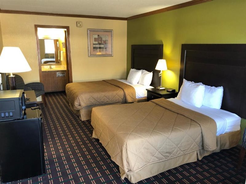 Americas Best Value Inn Maumee Toledo - photo 7