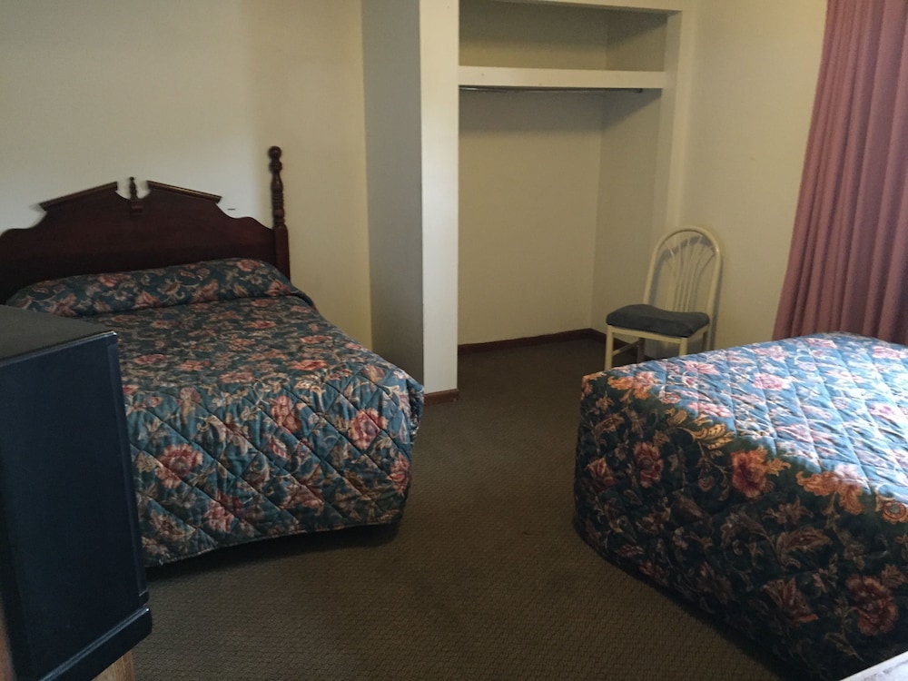 Double A Motel - photo 21