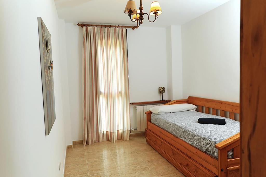 Apartamento Los Maños de Oroel — 4-Star Luxury Hotel in Jaca, Spain