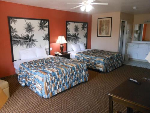 Super 8 By Wyndham El Centro - photo 12