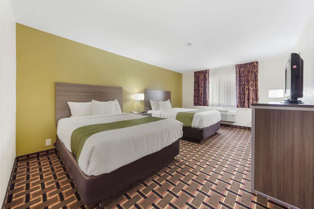Quality Inn Lincoln Cornhusker - photo 14