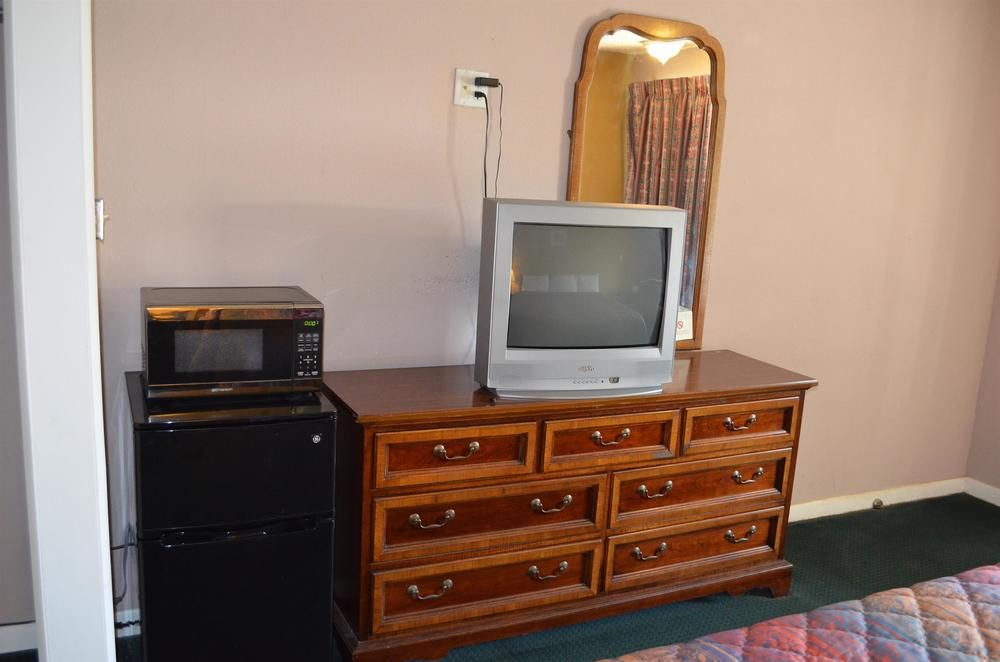 Liberty Inn Motel - photo 7