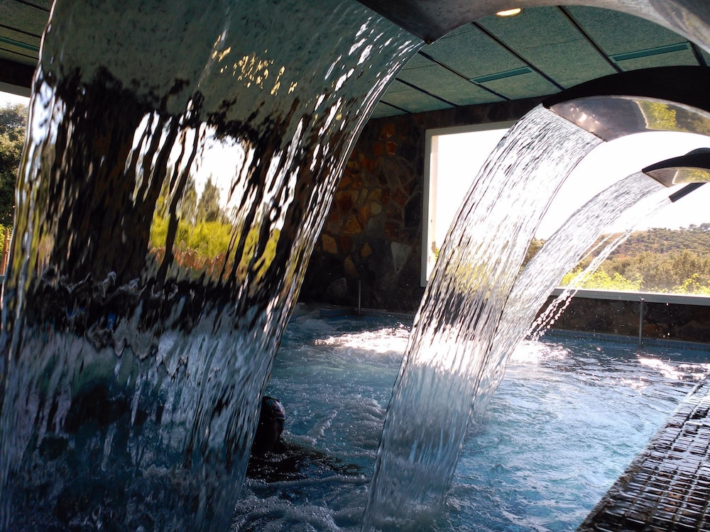 Hotel Balneario Fuentes del Trampal — hotel in Montanchez