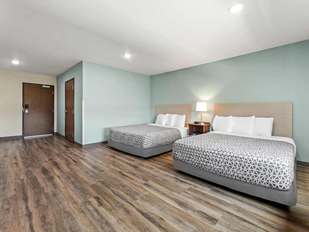 WoodSpring Suites Prattville Montgomery North - photo 16