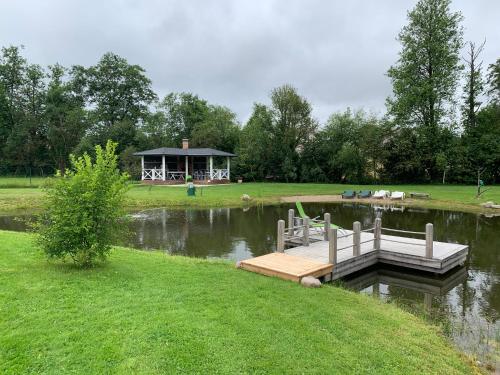 Pirties namelis Paliekys in Unknown City, Lithuania