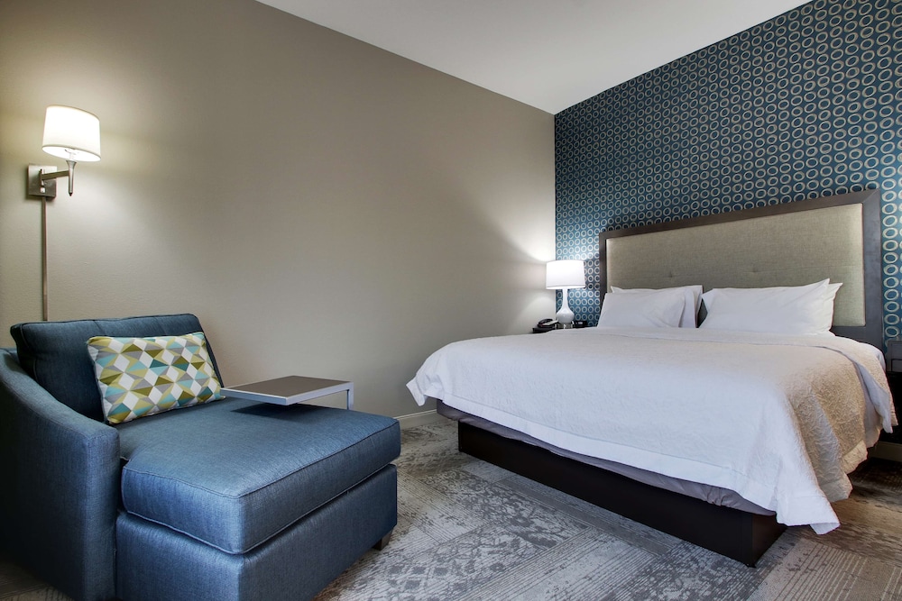 Hampton Inn & Suites Knightdale Raleigh - photo 41