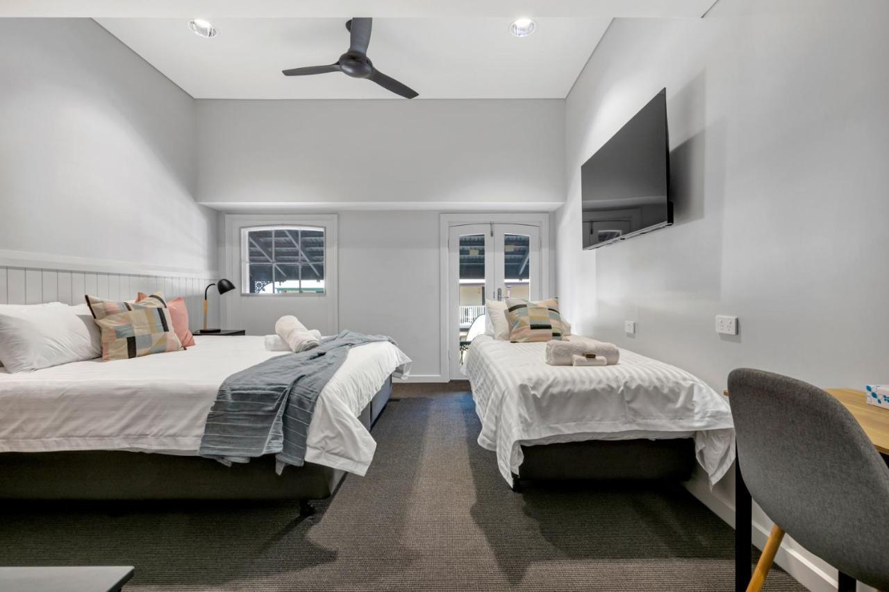 Gawler Arms Hotel — hotel in Gawler