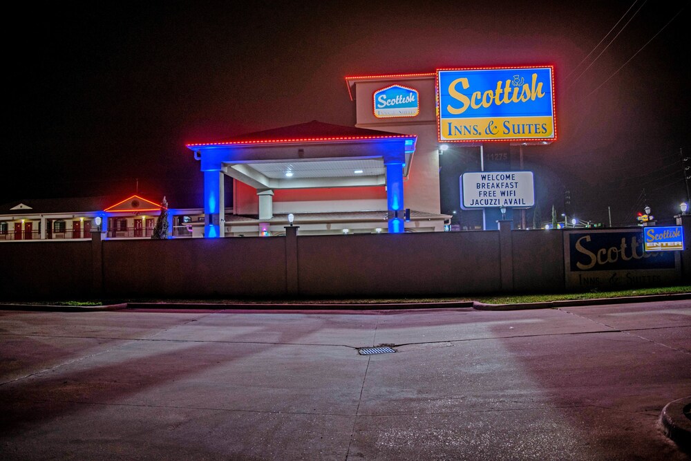 Scottish Inn & Suites — hotel in Baytown