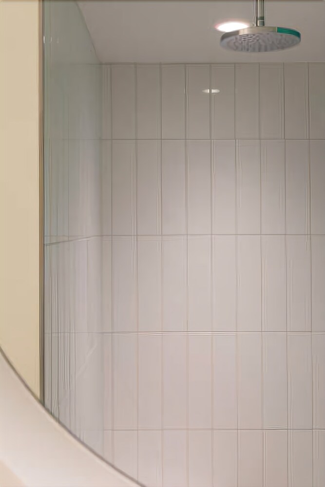 The Break Hotel - photo 32