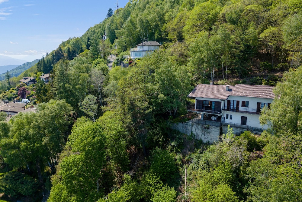 Lago Azzurro Infinity View — Premeno — photo 4