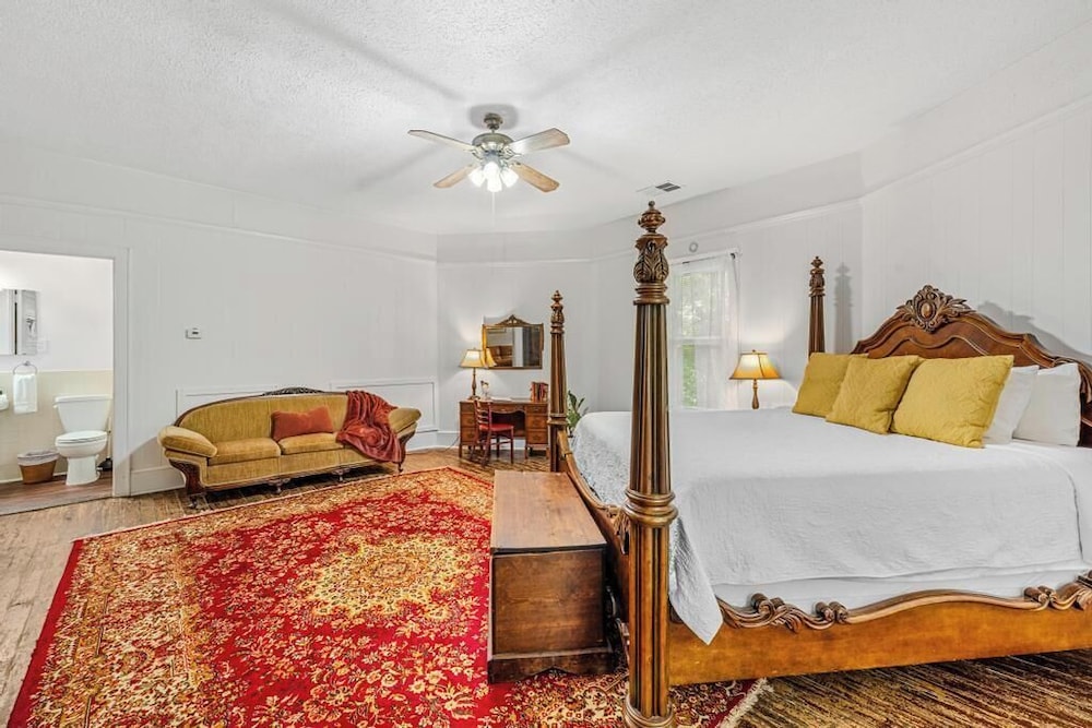 The Veranda Historic Inn - photo 23