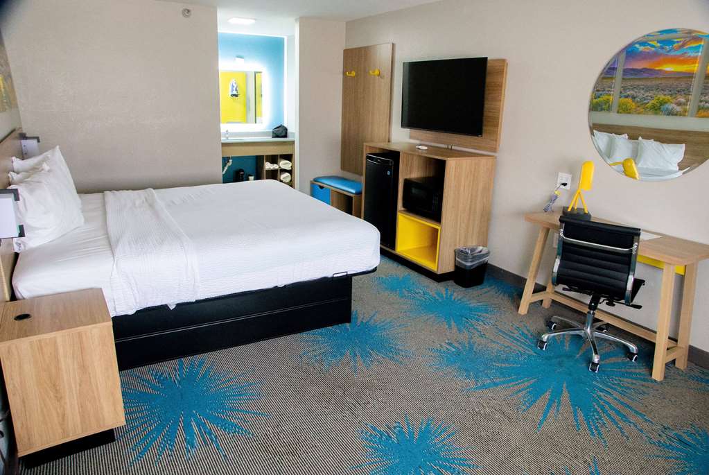 Days Inn by Wyndham Amarillo Medical Center - photo 10