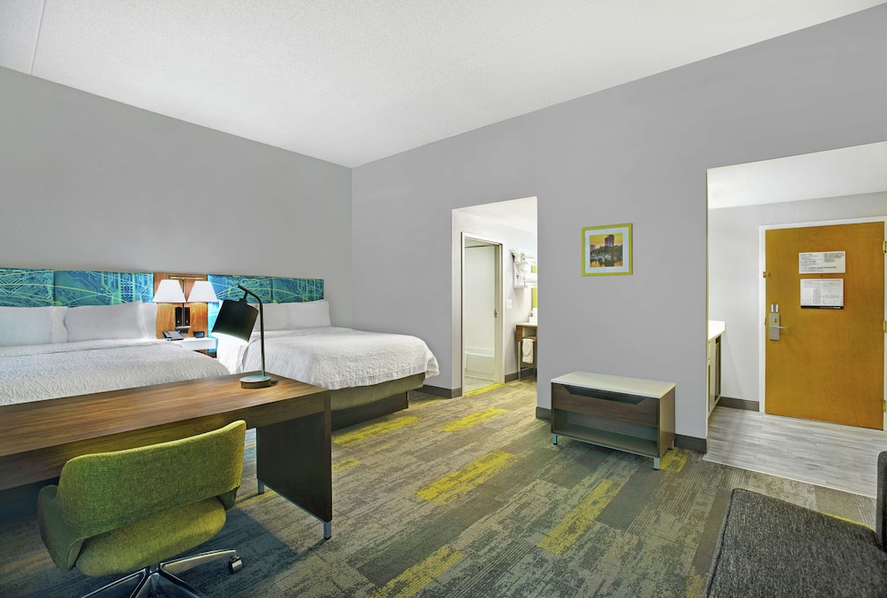 Hampton Inn & Suites Augusta West - photo 24