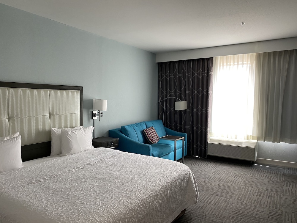 Hampton Inn El Reno - photo 15