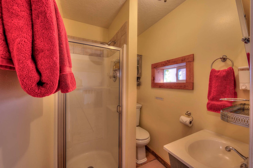 Cali Cochitta Vacation Rentals - photo 53