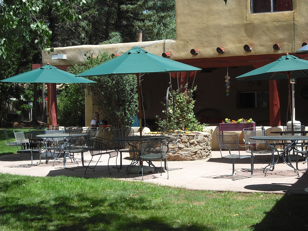 El Pueblo Lodge - photo 40