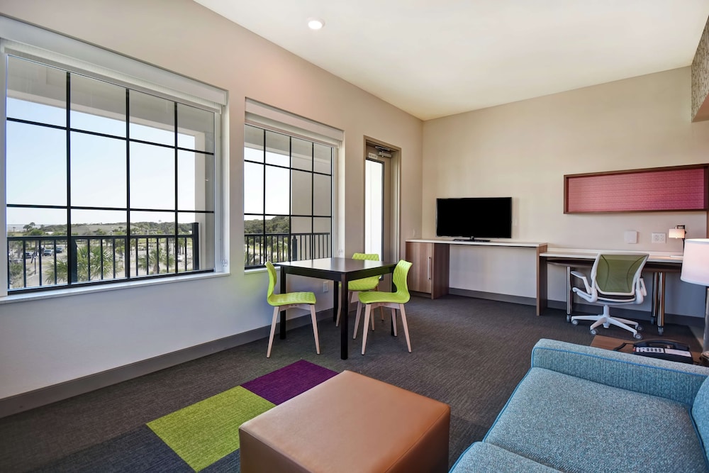 Home2 Suites by Hilton Jekyll Island - photo 9