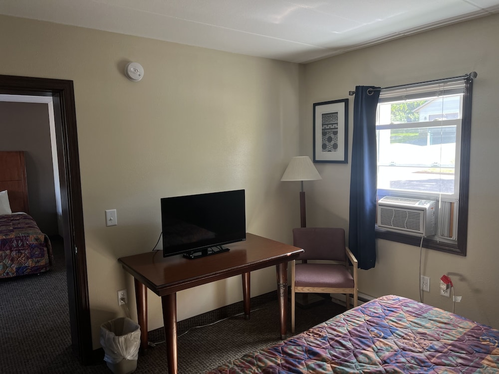 All Star Inn & Suites - photo 70