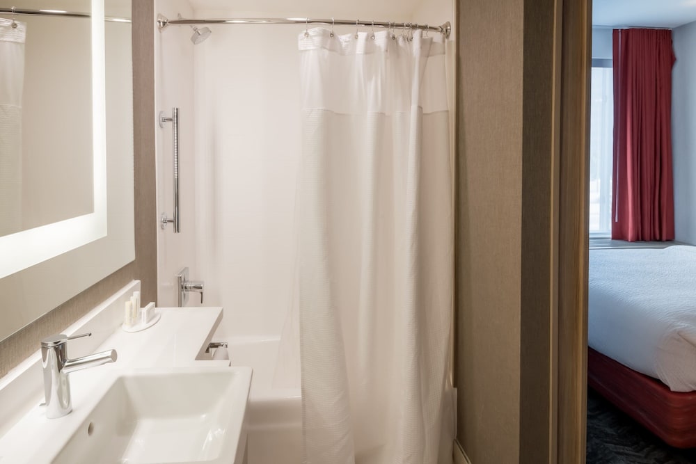 SpringHill Suites by Marriott Dallas Central Expressway - photo 31