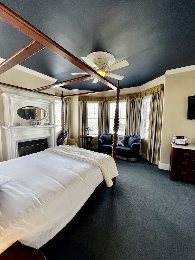 Almondy Inn - photo 57