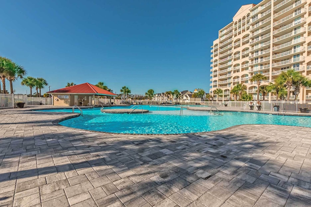 Barefoot Resort Condo w Pools & Balcony - photo 21