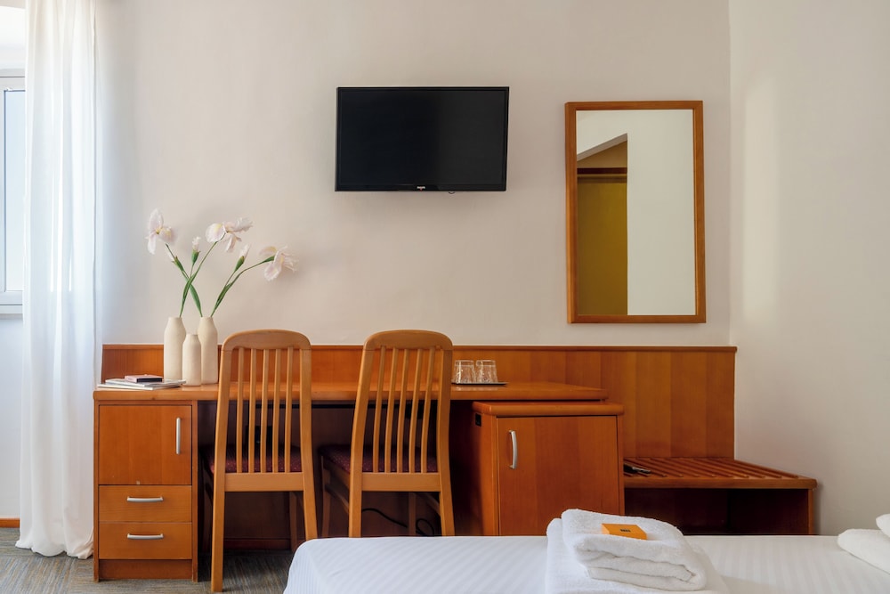 Hotel Kastil — Bol — photo 4