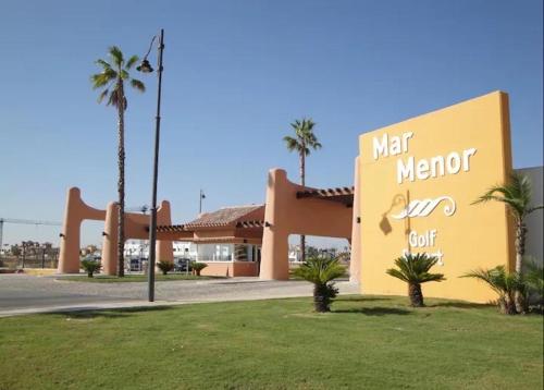 Luxury 2 bedroom 2 bathroom South facing second floor apartment — 4-Star Luxury Hotel in Los Martinez, Spain