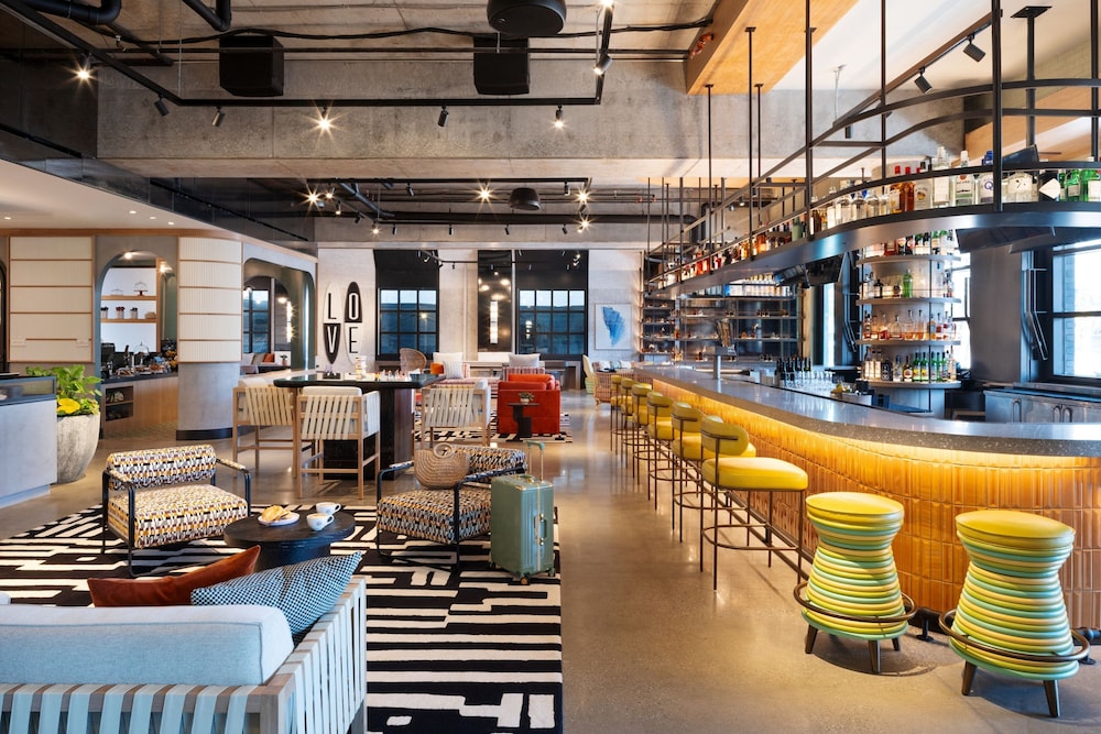 Moxy St. Petersburg Downtown - photo 33