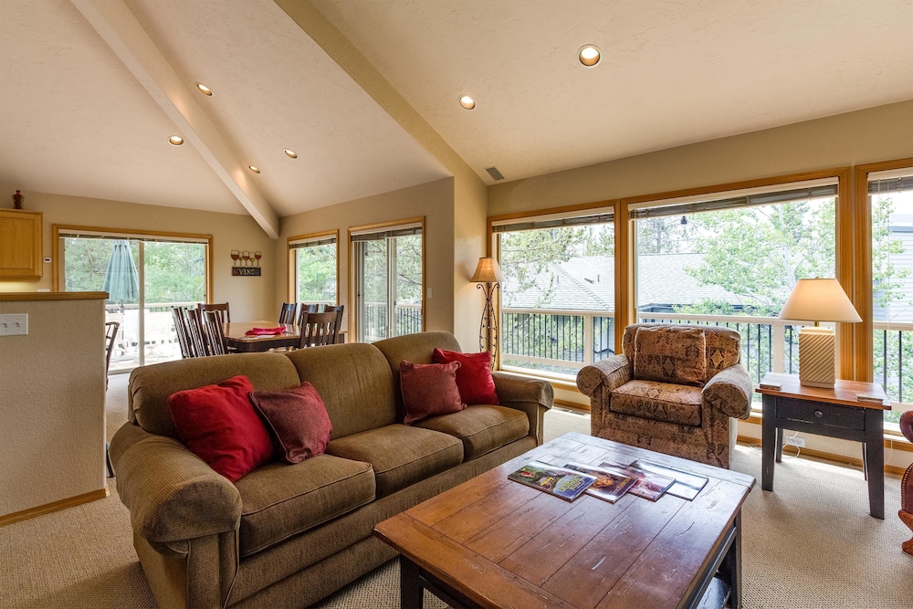 White Elm 30 - photo 9
