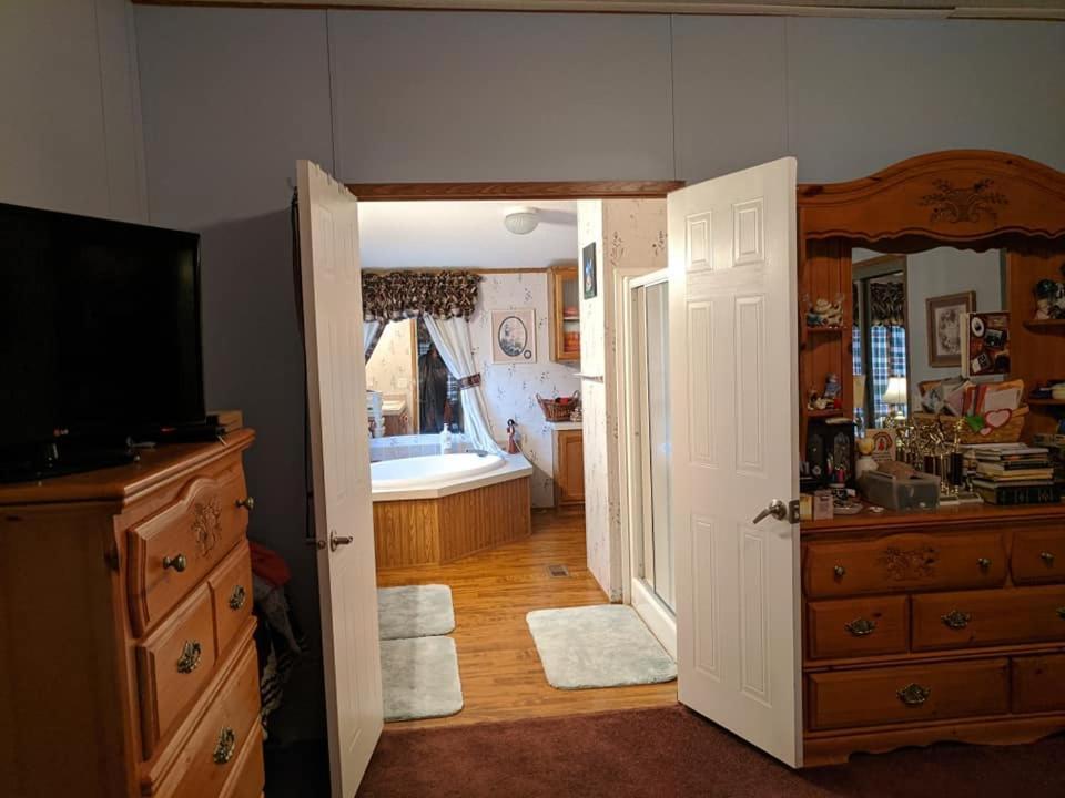 Thomas Holiday Home — 4-Star Luxury Hotel in Clearfield, United States