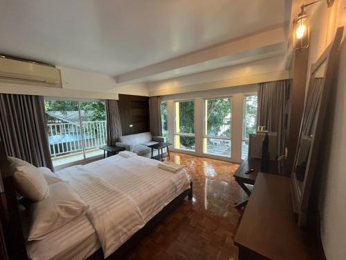 Molecular cloud - last minute hotel in Pattaya