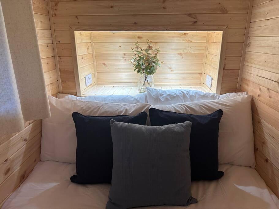 Foundry Farm Arch - last minute hotel in Bellingham