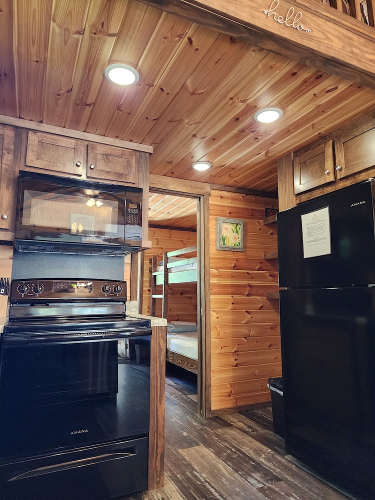 Emberglow Outdoor Resort - photo 104
