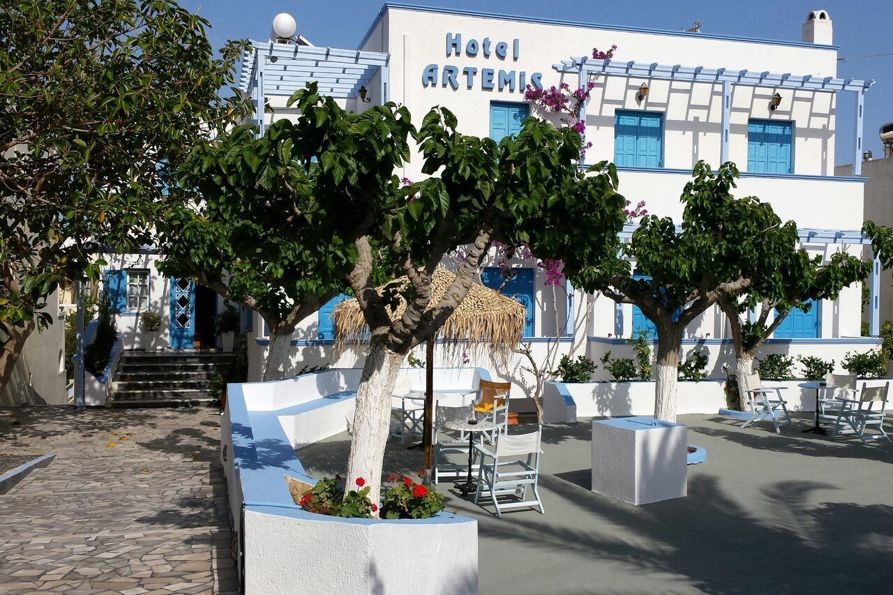 Artemis Santorini