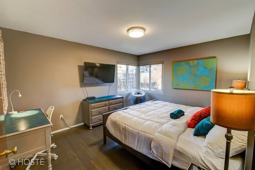 3bdmid century Modernhot Tub Grill Close to DT - photo 4