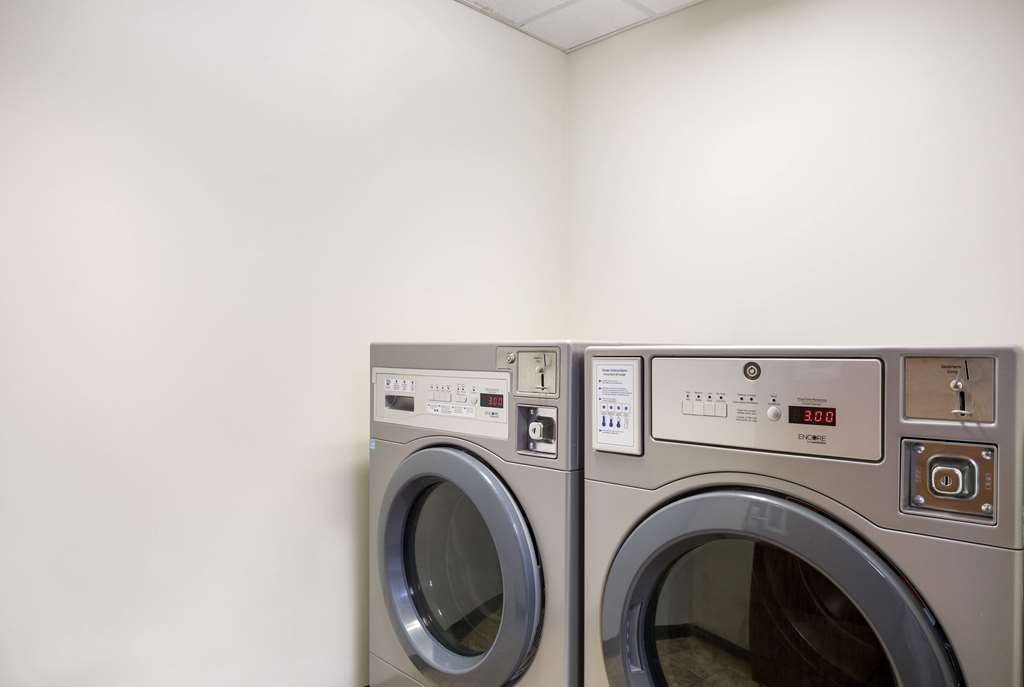 Quality Inn & Suites Monterey I 40 - photo 34