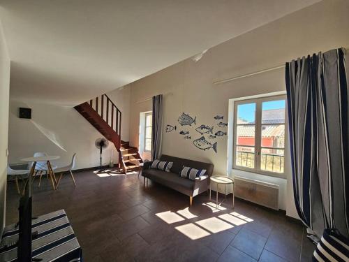 Le Duplex du Marin Nimois Une Nuit a Nimes in Nimes, France