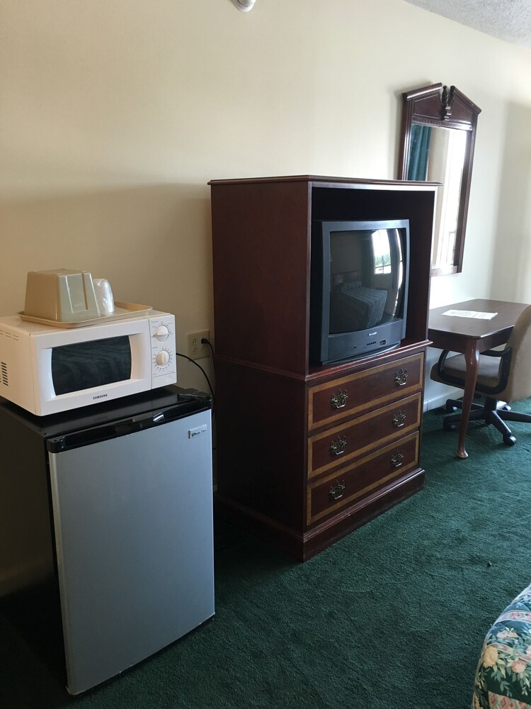 McCaig Motel - photo 8