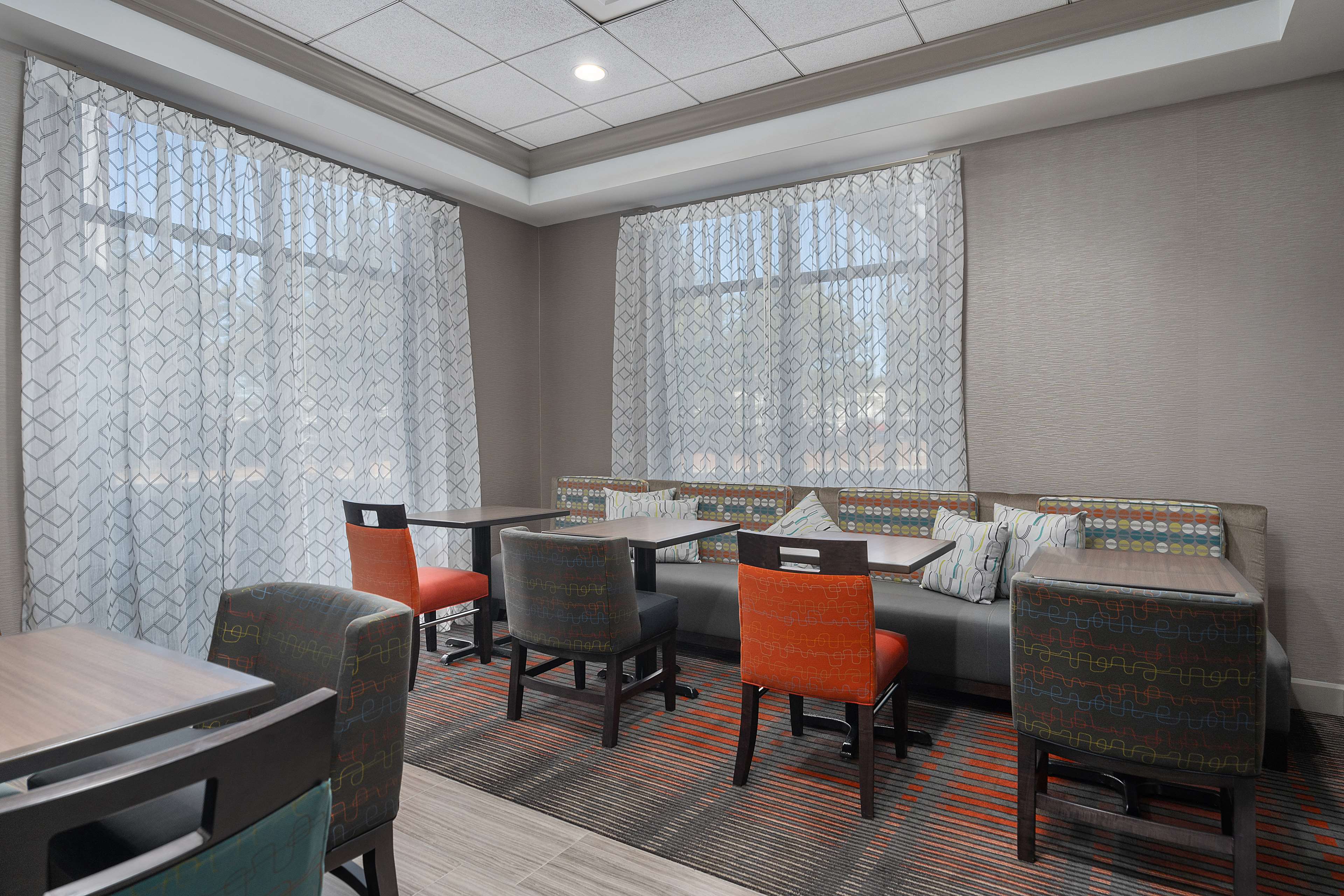 Hampton Inn by Hilton Springfield - photo 7