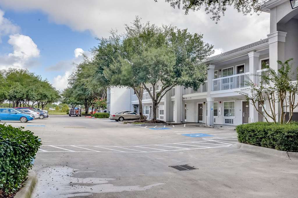 Studio 6 Houston TX Hobby South - photo 2