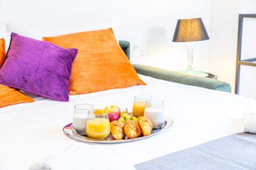 Prada District Elegant Apartment 20 min to Duomo di Milano — 4-Star Luxury Hotel in Milan, Italy