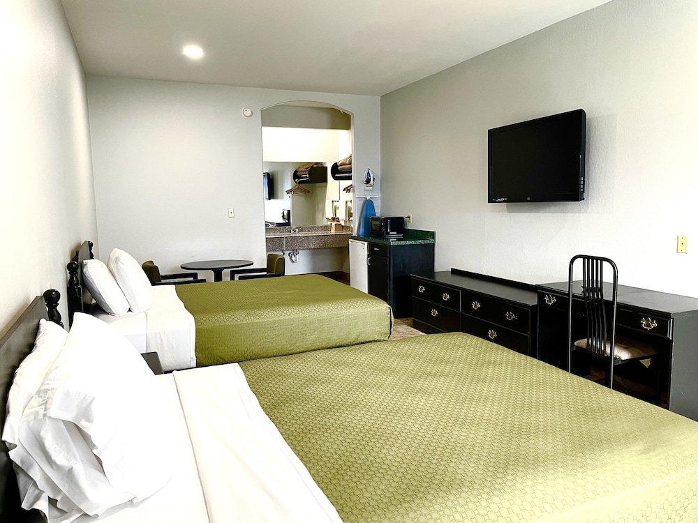 Texas Inn La Feria - photo 21