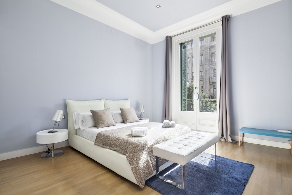 Uma Suites Rambla Catalunya 22 — Barcelona — photo 4