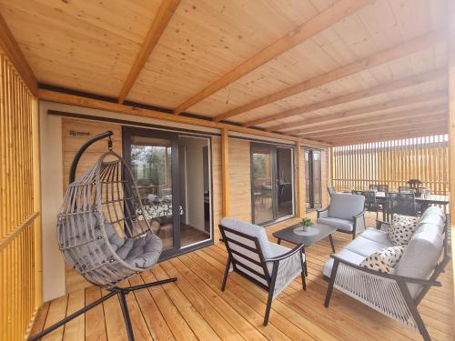Hidden gem of croatian Dalmatia mobile home Klara — 4-Star Luxury Hotel in Pakostane, Croatia