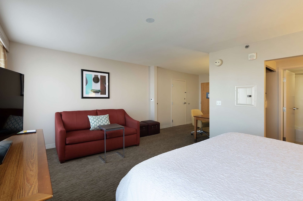 Hampton Inn & Suites Austin Airport - photo 25