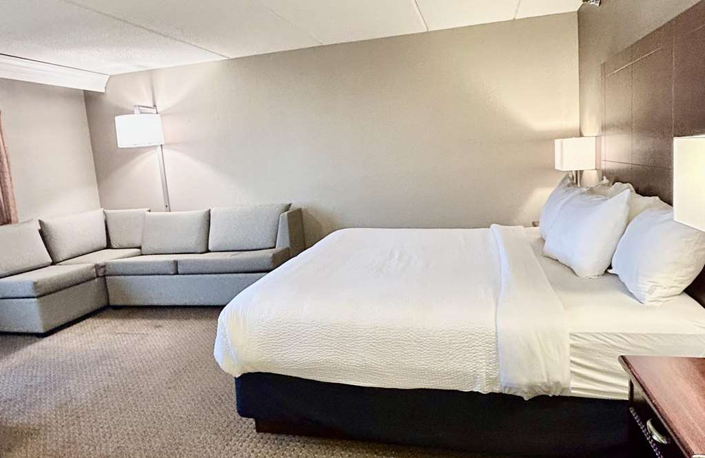 Best Western Plus Kelly Inn - photo 13