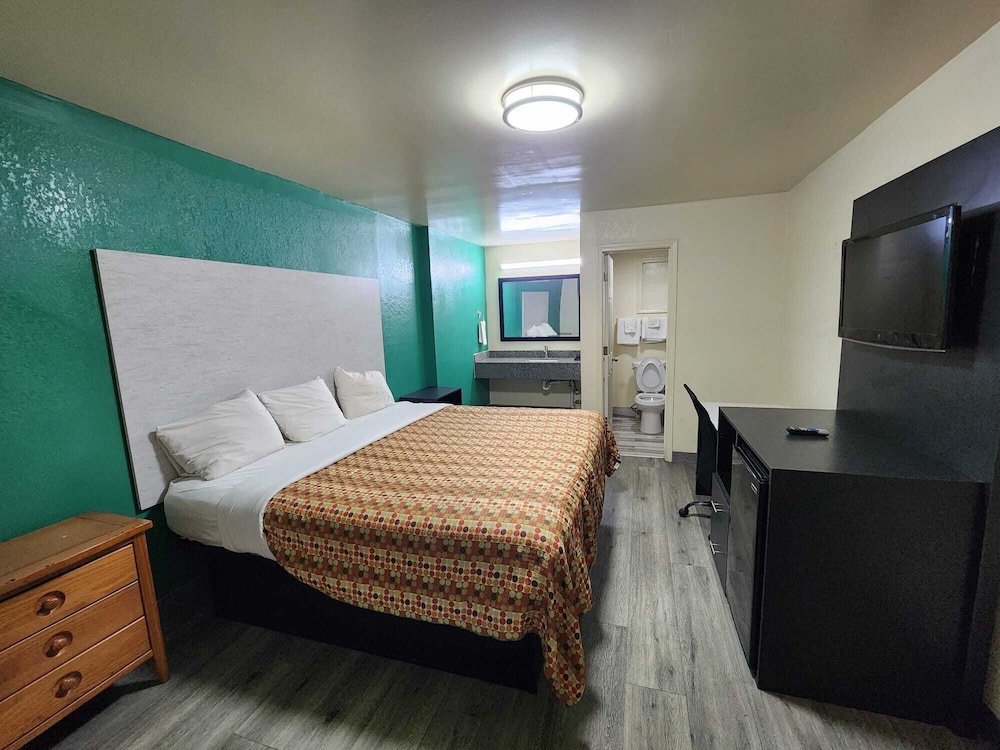 Green Garden Inn - photo 9