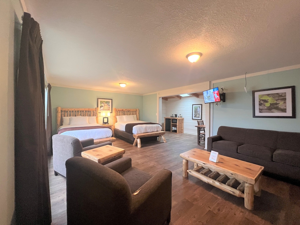 Mountain Top Inn and Resort - photo 29
