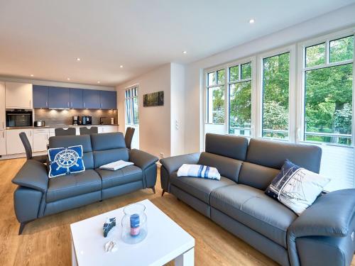Villa Beatrice in Binz WG 8 mit Balkon und kleinem Meerblick — 4-Star Luxury Hotel in Ostseebad Binz, Germany